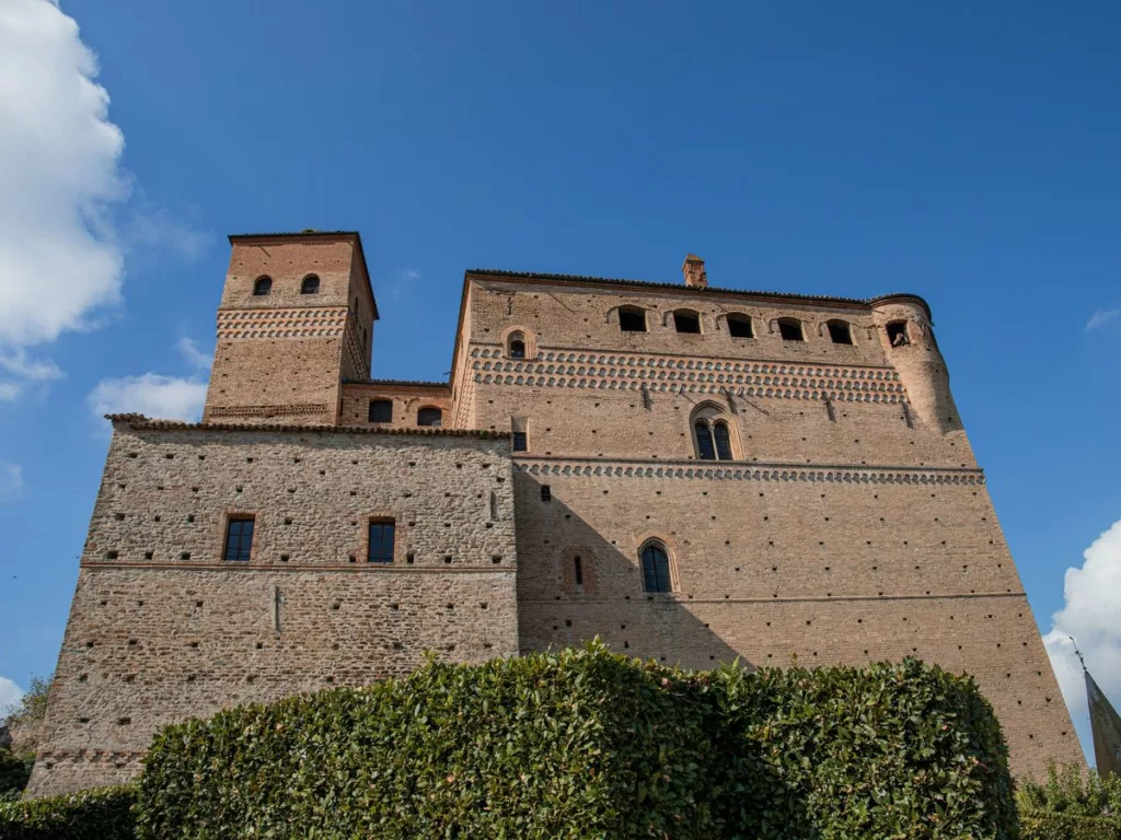 Storia, tutela e rinnovamento di un castello trecentesco