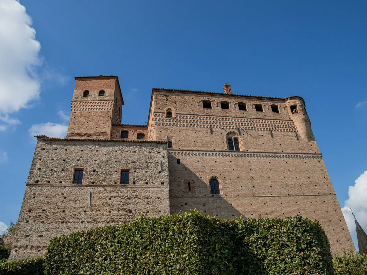 Storia, tutela e rinnovamento di un castello trecentesco